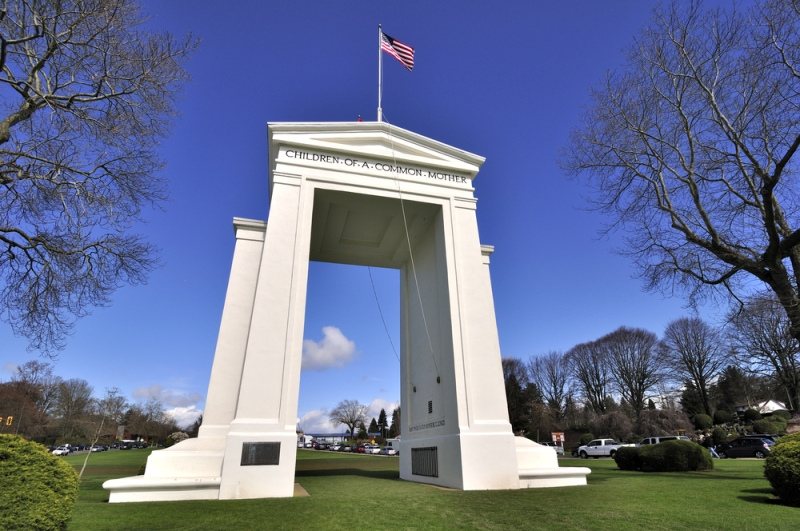 Peace Arch monument at Peace Arch State Park in Blaine, WA